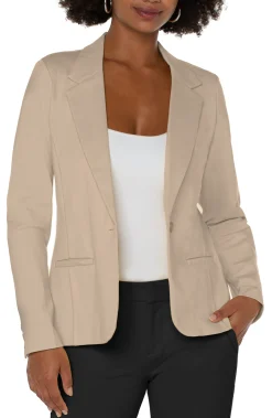 FITTED BLAZER