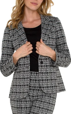 FITTED BLAZER