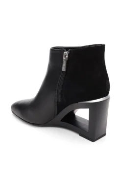 LAX BOOTIE WITH CHOP OUT WEDGE