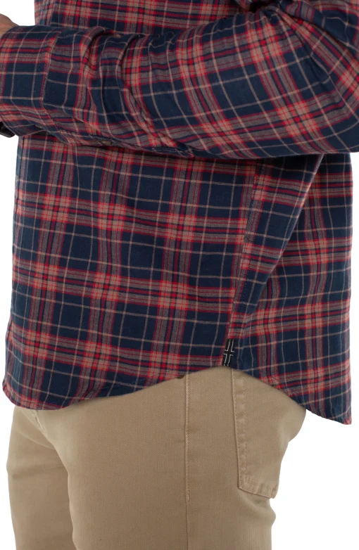 LONG SLEEVE BUTTON UP SHIRT