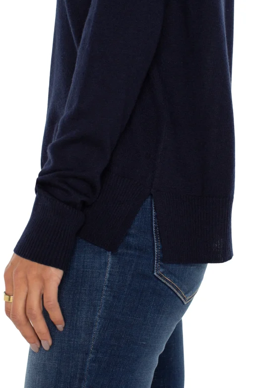 RAGLAN SWEATER WITH SIDE SLITS