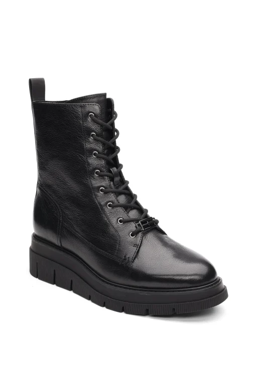 REDLANDS LACE UP BOOTIE