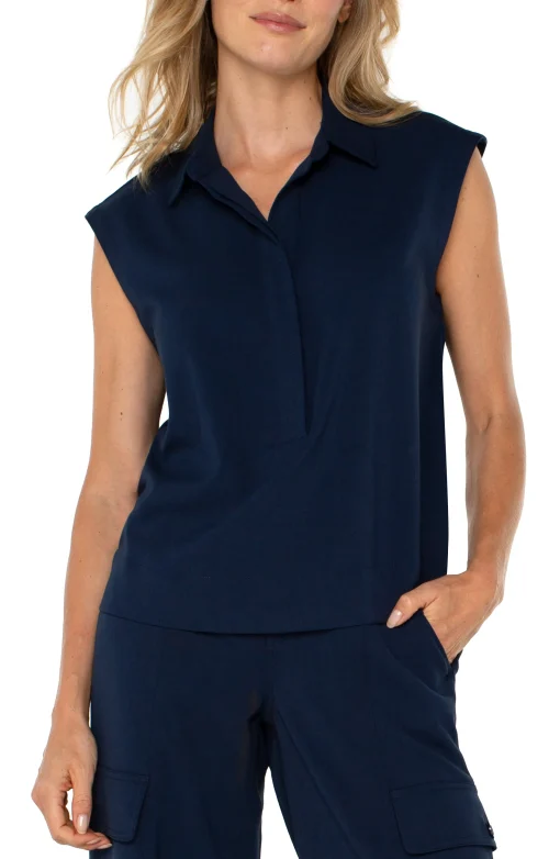 SLEEVELESS CROPPED SHIRT