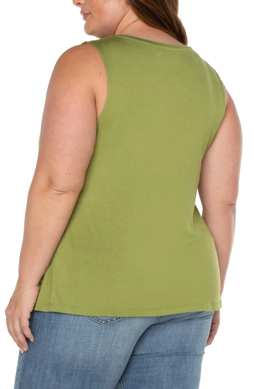 SLEEVELESS SCOOP NECK TANK