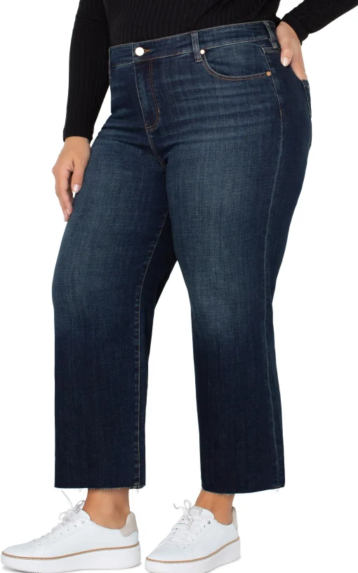 STRIDE HI-RISE CROP WITH WIDE CUT HEM