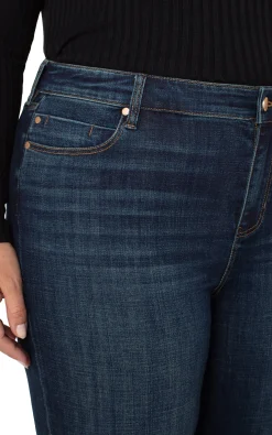 STRIDE HI-RISE CROP WITH WIDE CUT HEM