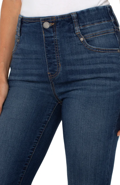 THE GIA GLIDER® CROP FLARE